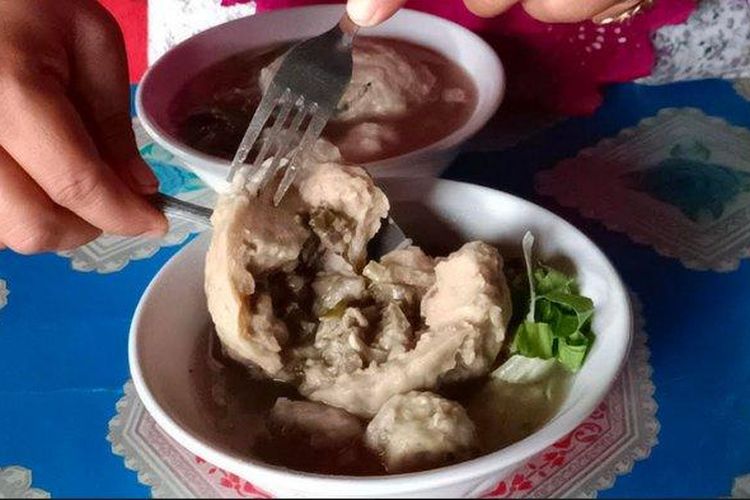 Bakso belimbing dari Kediri. 