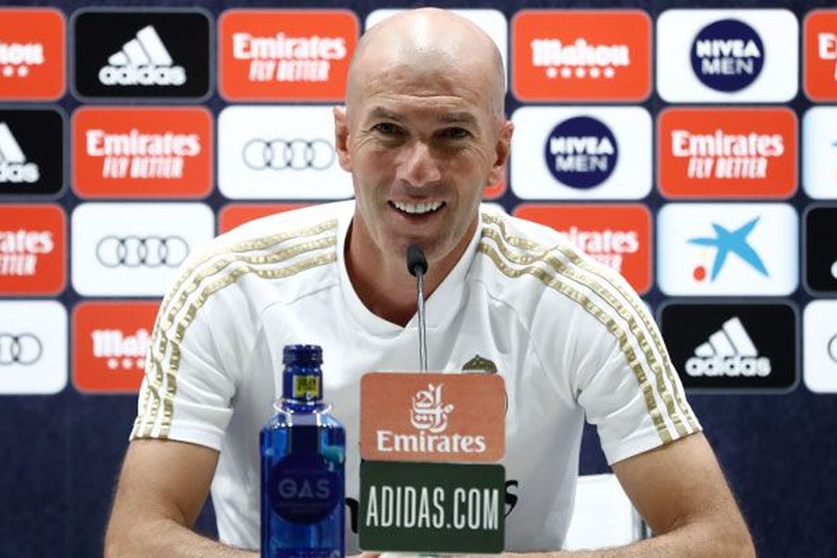 Pelatih Real Madrid, Zinedine Zidane, saat jumpa pers jelang laga Real Madrid vs Getaafe, Kamis (2/7/2020) WIB.