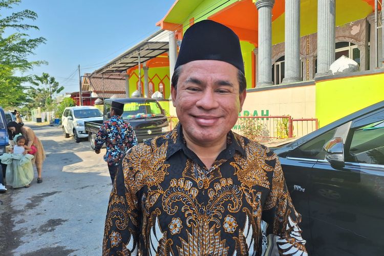 Ketua DPC PDIP Kabupaten Sumbawa, Abdul Rafiq, optimistis pasangan Ganjar Pranowo-Mahfud MD menang 51 persen di Sumbawa.