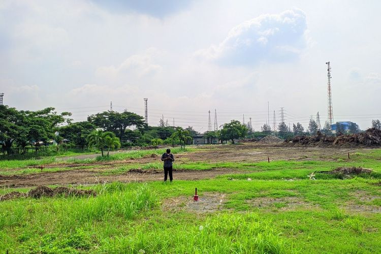 Tanah lapang yang akan dilintasi sirkuit Formula E Jakarta 2022 di Ancol, Jakarta Utara, Rabu (22/12/2021)