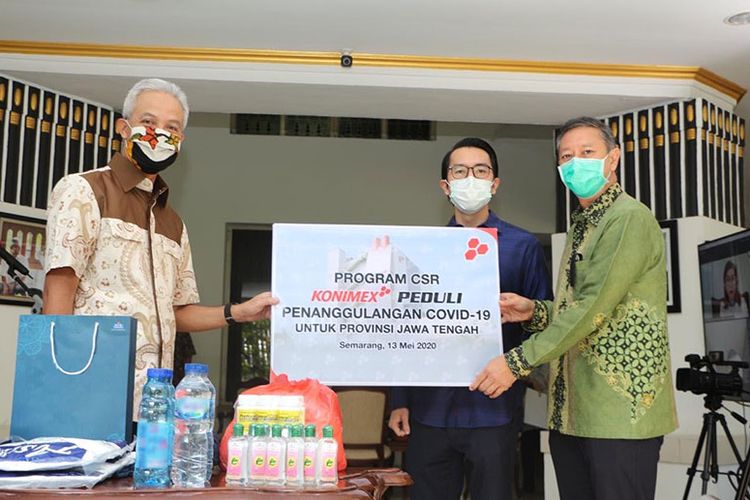 Konimex memberikan bantuan kepada Gubernur Jawa Tengah