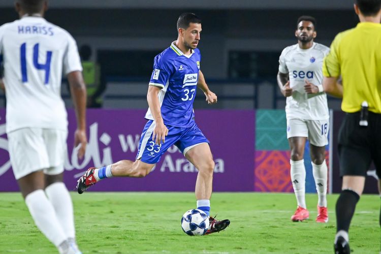 Thom Haye saat membela Persib Bandung di ajang AFC Champions League Two (ACL 2) 2025-2026.