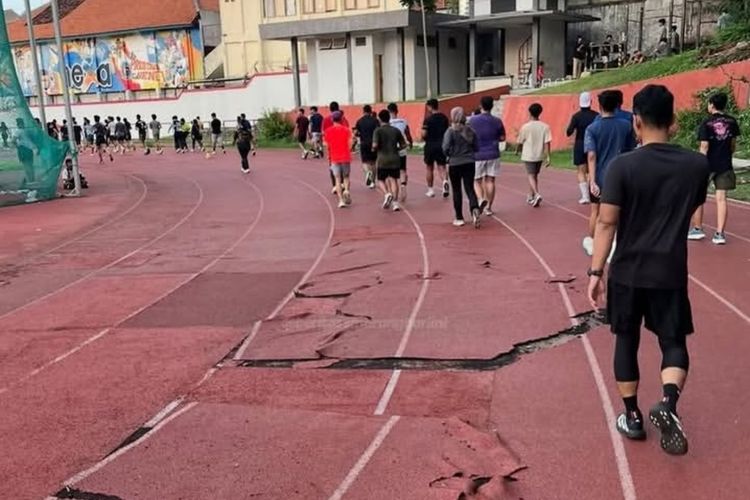 Sempat Disorot karena Mengelupas, Lintasan Atletik GOR Tri Lomba Juang Semarang Sudah Dibuka Lagi