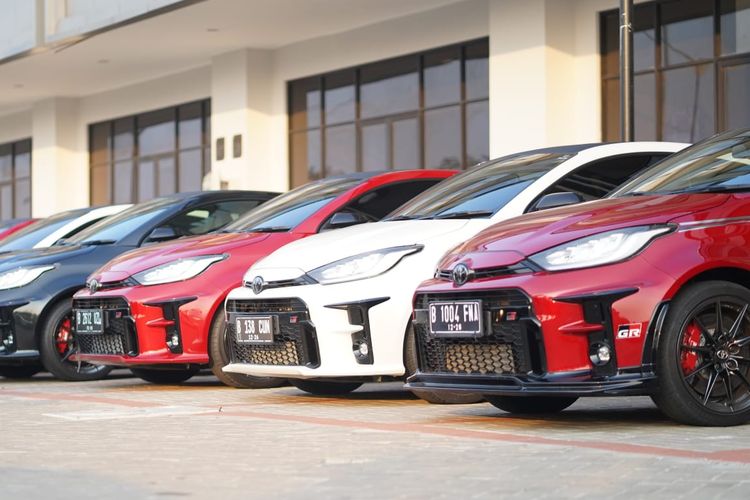 Dalam rangka memperkuat tali silaturahmi antar anggota di momen Ramdhan, Gazoo Racing (GR) Enthusiast mengadakan pertemuan dengan 18 komunitas Toyota yang tergabung dalam Toyota Owner Club (TOC).