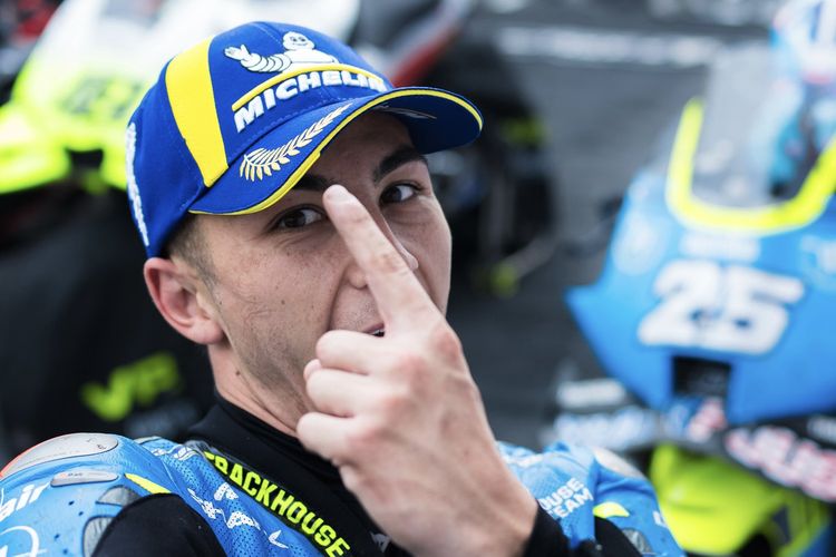 Pembalap Trackhouse Racing, Raul Fernandez, mencetak kemenangan perdana di kelas utama MotoGP setelah tampil konsisten di Sirkuit Phillip Island, Australia, Minggu (19/10/2025).