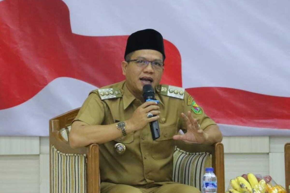 Bupati Bandung Dadang Supriatna saat memberikan arahan kepada Organisasi Perangkat Daerah di Komplek Pemerintah Kabupaten Bandung (Pemkab) pada Rabu (9/8/2023)