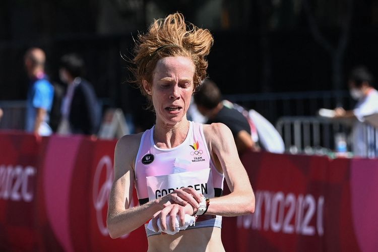 Atlet maraton asal Belgia Mieke Gorissen ketika berkompetisi di ajang final maraton Olimpiade Tokyo di Sapporo, Jepang, pada 7 Agustus 2021.