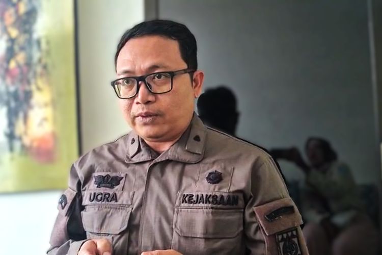 Kejari Perpanjang Penahanan 2 Tersangka Korupsi Tunjangan Perumahan DPRD Ponorogo