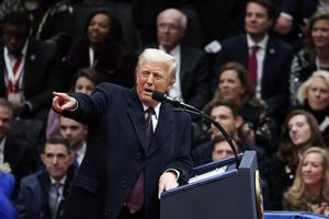 Serangan AS ke Iran Bikin Rakyat AS Susah, Senjata Makan Tuan Trump?