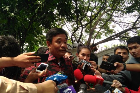 Djarot Minta Fotonya di Balai Kota Dipajang Satu Baris dengan Jokowi dan Ahok 