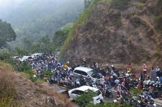 Wisatawan Tumpah Ruah di Pusuk Sembalun, Banyak Tak Pakai Masker