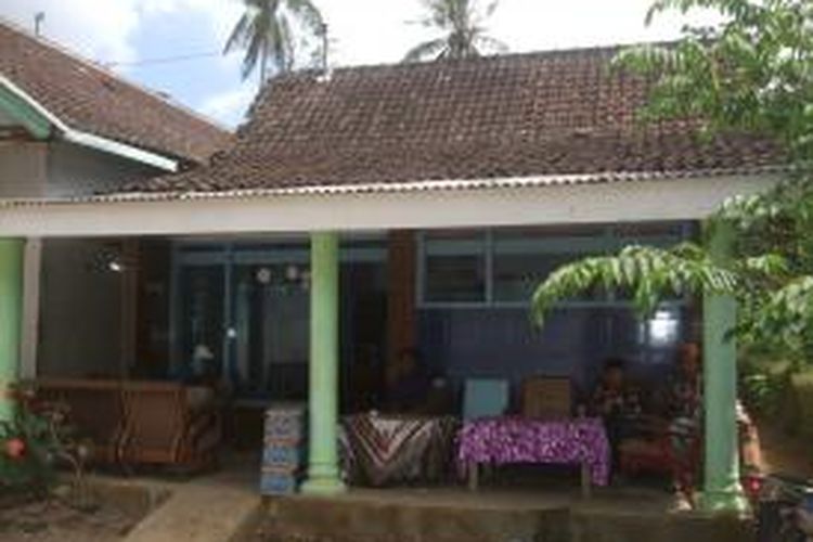 Rumah salah satu tenaga kerja indonesia yang tewas di Dusun Barurejo Desa Kalibaru Manis Kecamatan Kalibaru Banyuwangi