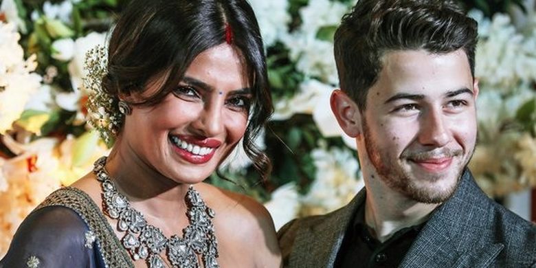 Menanti Kejutan Nick Jonas Untuk Priyanka Chopra Jelang Setahun Pernikahan Menanti Kejutan Nick Jonas Untuk Priyanka Chopra Jelang Setahun Pernikahan