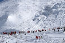Salju Longsor di Pegunungan Alpen, Diduga Banyak Turis Tertimbun