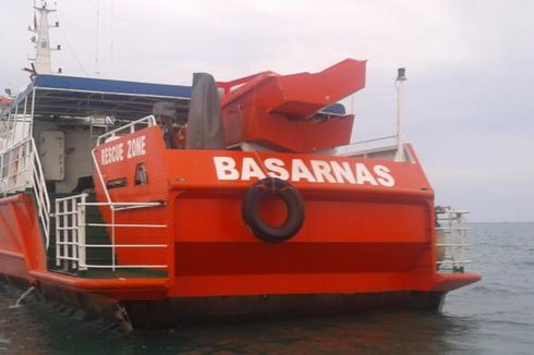 Ombak Besar Persulit Kapal Basarnas dalam Pencarian Pesawat AirAsia
