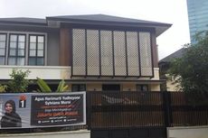 Polisi Bubarkan Pengunjuk Rasa di Depan Rumah SBY