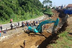 Longsor di Bogor Tak Ganggu Perjalanan Kereta