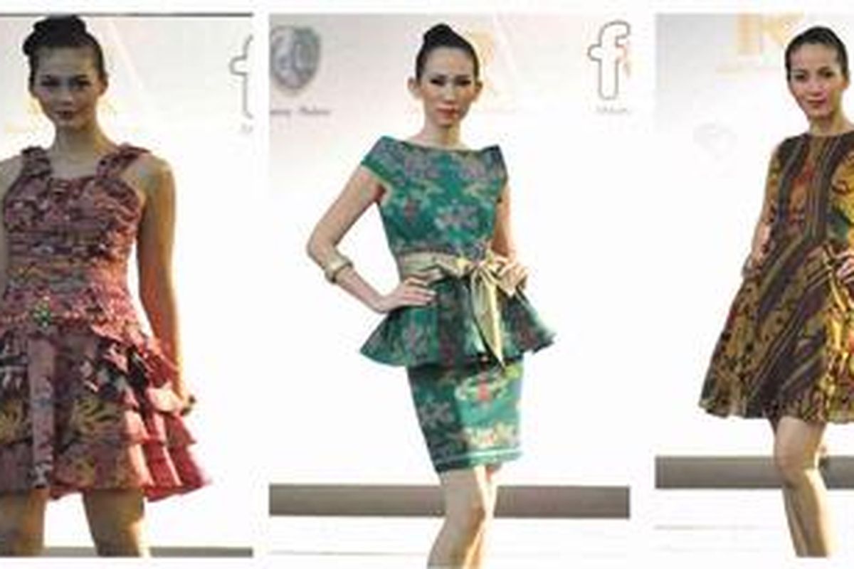 Busana tenun krajan troso sangat indah digunakan apalagi dengan tambahan aksen lipit dan batu alam