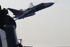 Jet Tempur Rusia Terbang Rendah di Atas Kapal Perang AS