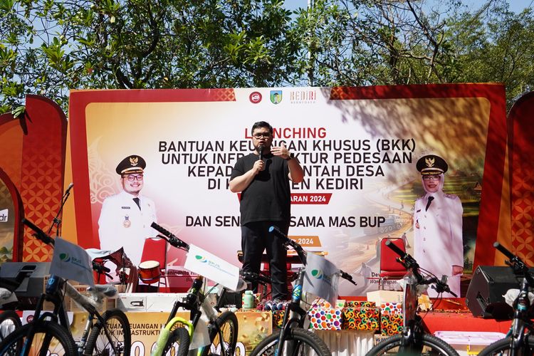 Pemkab Kediri Gelontorkan Rp 51 Miliar untuk Bantu Desa-desa Bangun dan Pelihara Infrastruktur Jalan