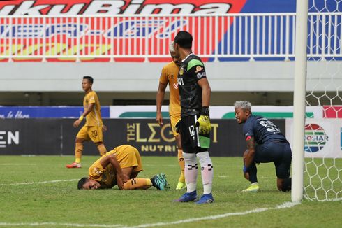 HT Arema Vs Bhayangkara FC - Miskin Peluang, Skor Masih 0-0