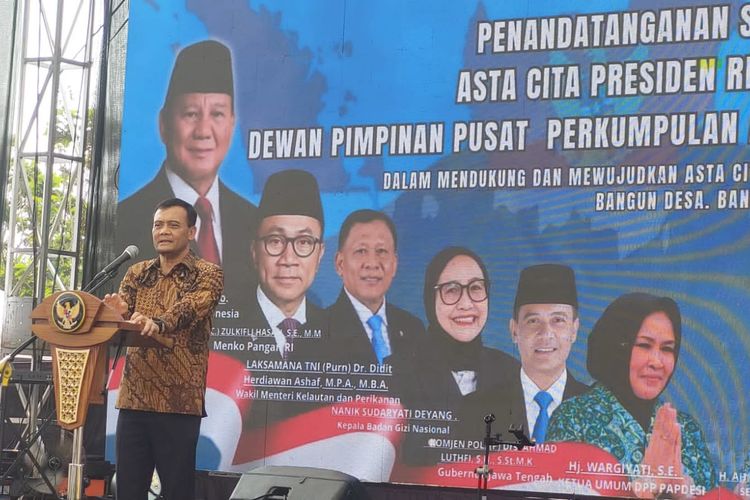 Gubernur Luthfi Sindir Kepala Desa yang Terlambat dalam Acara yang Dihadiri Zulkifli Hasan
