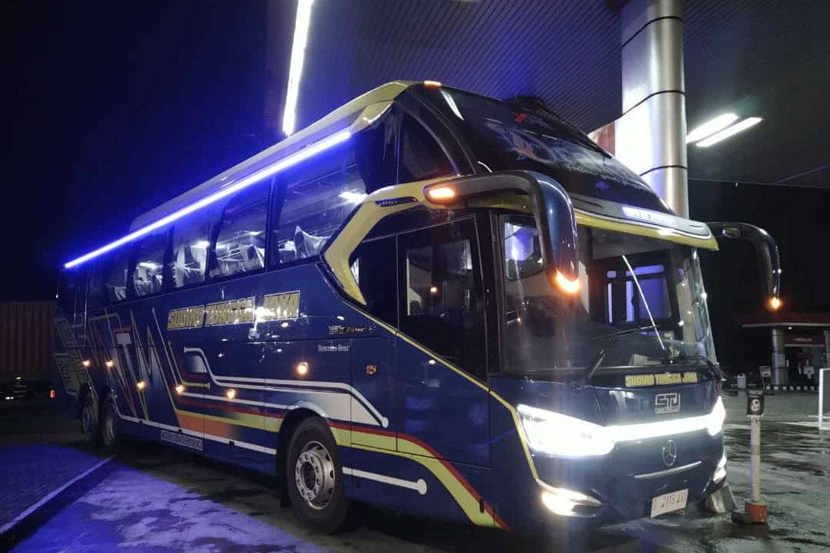 Bus AKAP baru PO Sudiro Tungga Jaya