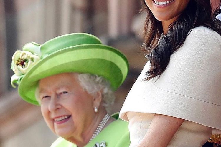 Tim Ratu Inggris mengunggah foto Ratu bersama Meghan Markle di hari ulang tahun ke-39 Meghan.