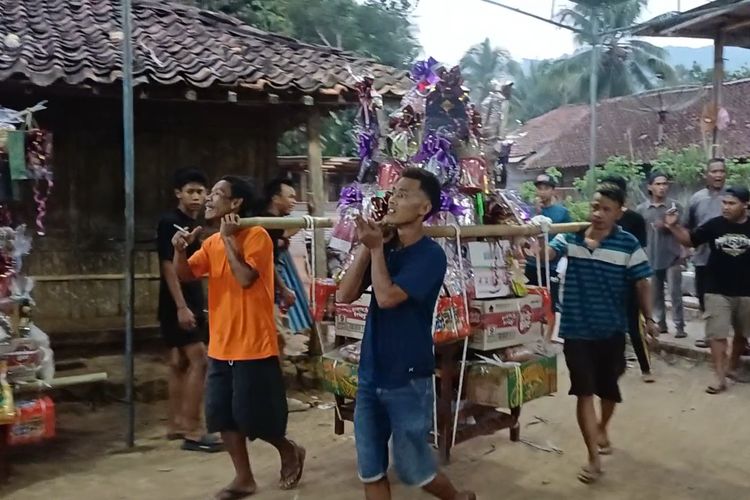 Ancak hingga Rp 15 Juta Warnai Maulid Nabi di Lereng Bruno Purworejo, Tradisi Turun Temurun yang Bikin Warga Guyub