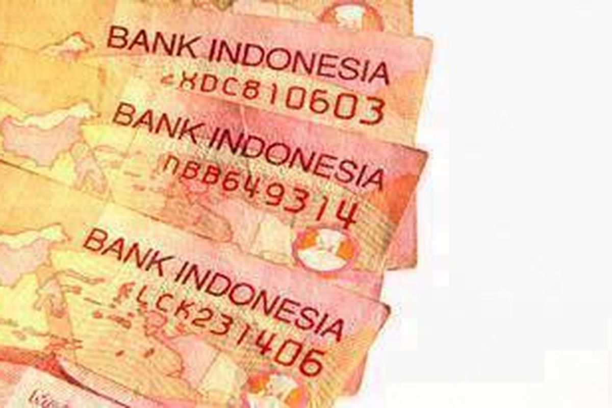 Gubernur DKI harus menonaktifkan Kepala Inspektorat Jenderal, Sukesti Martono, selama dilakukannya proses pemeriksaan atas temuan BPK tersebut.