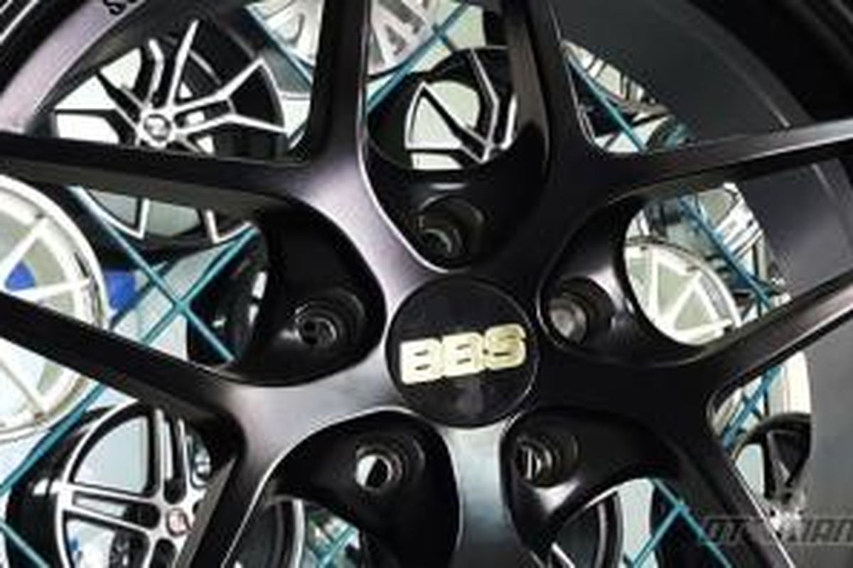 Pelek aftermarket HSR BBS