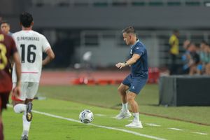 Mengapa Herdman Menonton dari Tribun? Ini Penjelasan Pelatih Timnas Indonesia