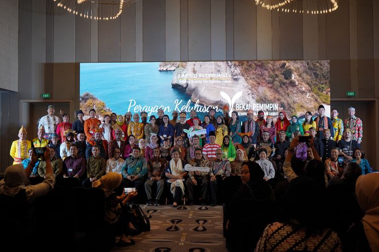 Yayasan Upaya Indonesia Damai atau United in Diversity (UID) menggelar Perayaan Kelulusan Program BEKAL (Bersama Kelola Alam Adil Lestari) Pemimpin 3.0 pada 27 Oktober 2023 di Jakarta.