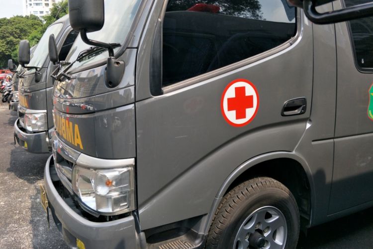 Ambulans Berlogo Palang Merah Subbid Dokpol Biddokkes Polda Metro Jaya. Foto diambil pada Jumat (18/5/2018).