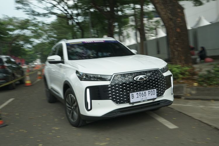 Test drive Chery Tiggo Cross CSH 