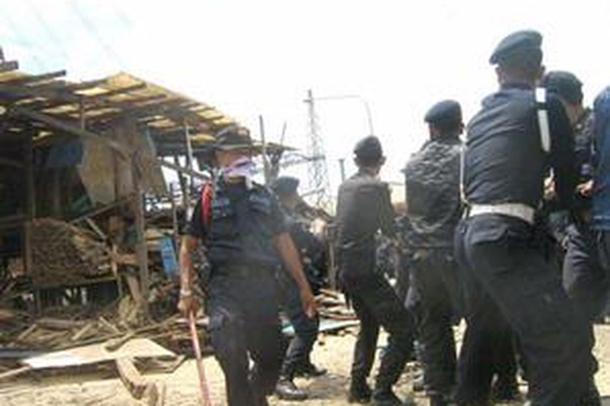 Ilustrasi penertiban bangunan liar 