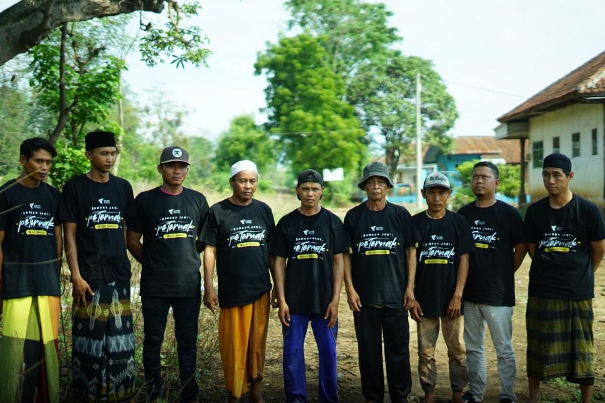 Donatur Dompet Dhuafa menggulirkan bantuan untuk peternak lebah madu di Banyuwangi, sebagai upaya untuk meringankan beban di masa paceklik, Kamis (25/1/2024).
