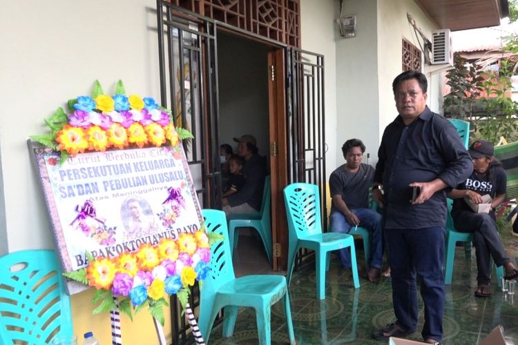 Suasana rumah duka Oktovianus Rayo di Gang Tanete, Jalan Budi Utomo, Kota Timika, Jumat (9/4/2021).