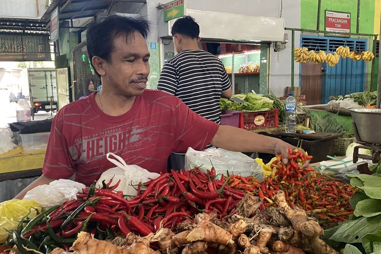 Harga Cabai dan Daging Ayam di Malang Melambung Tinggi, Pedagang Mengeluh Pembeli Sepi