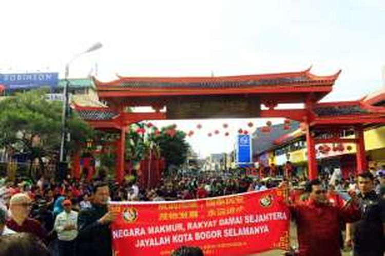 Wali Kota Bogor Bima Arya Sugiarto meresmikan Jalan Suryakencana, Kota Bogor, sebagai kawasan heritage, Rabu (10/2/2016).