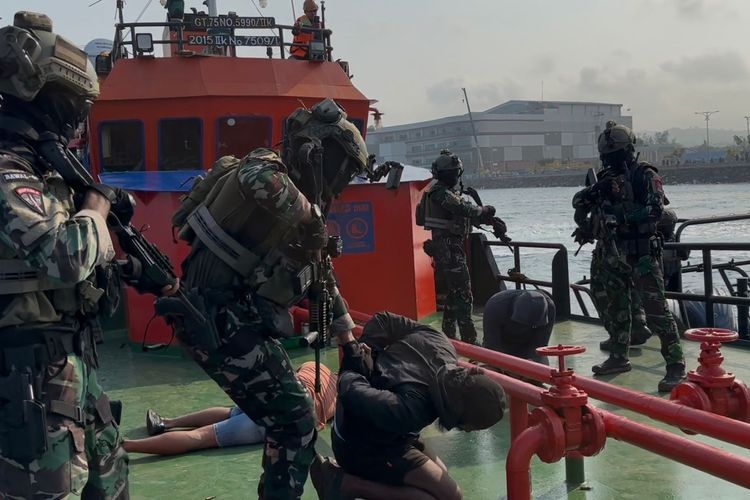 Simulasi Gerakan Separatis Bersenjata, Pangkoarmada III Pastikan Aparat Siap Hadapi Situasi Darurat