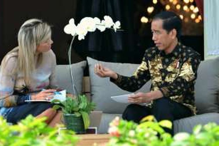Presiden Joko Widodo menerima kunjungan kehormatan Ratu Belanda, Maxima, di Istana Merdeka pada Kamis (1/9/2016). Ratu Maxima datang dalam kapasitasnya sebagai utusan khusus Sekretaris Jenderal Perserikatan Bangsa-Bangsa (PBB) untuk pengembangan inklusi keuangan.
