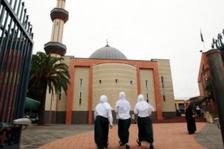 Malek Fahd Islamic School adalah sekolah Islam terbesar di Australia.