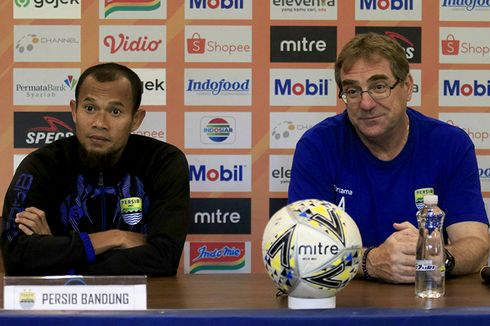 Pelatih Persib Bicara Untung-Rugi Larangan Klub Bepergian Menggunakan Pesawat