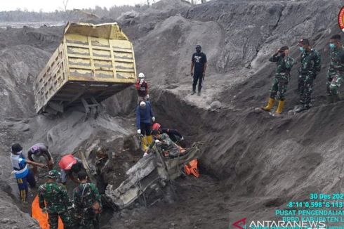 2 Jenazah Ditemukan di Dalam Truk, Diduga Anak dan Bapak Korban Letusan Gunung Semeru