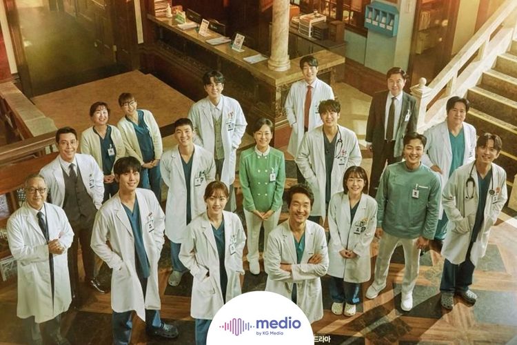 Dr. Romantic adalah drama Korea bertema kedokteran yang kini memasuki musim ketiga.