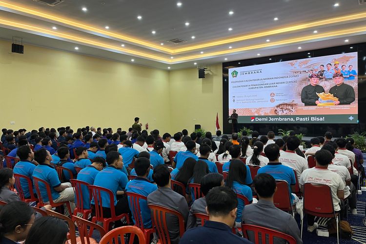 456 Pekerja Migran Asal Jembrana Dilepas Bekerja ke Luar Negeri