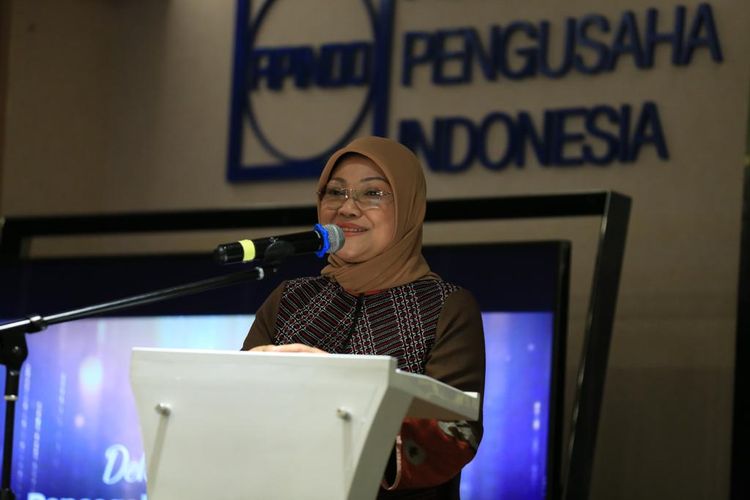 Menteri Ketenagakerjaan (Menaker) Ida Fauziyah saat menyampaikan sambutan Deklarasi Tripartit tentang Pencegahan dan Penanganan Kekerasan Seksual di Tempat Kerja di Kantor Dewan Pimpinan Pusat (DPP) Asosiasi Pengusaha Indonesia (APINDO), Jakarta, Kamis (1/6/2023).

