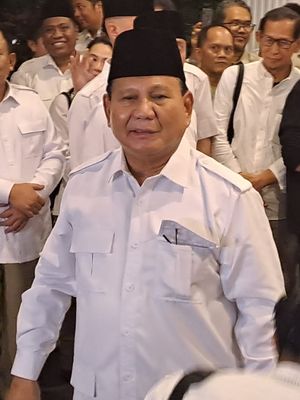 Ketua Umum Partai Gerindra Prabowo Subianto saat ditemui di rumahnya, Jalan Kertanegara, Jakarta Selatan, Kamis (27/4/2023) malam. 