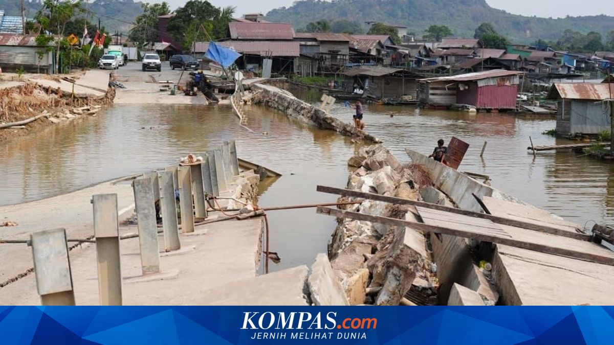Longsor Tenggarong-Samarinda Seret Rumah Warga ke Sungai Mahakam